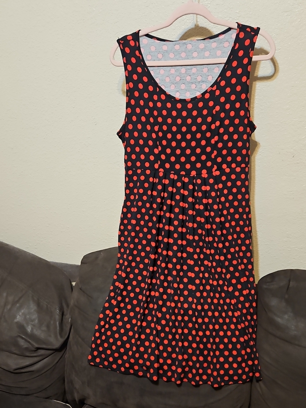 Sleeveless Black Midi Dress with Red Polka Dots - Classic Fit